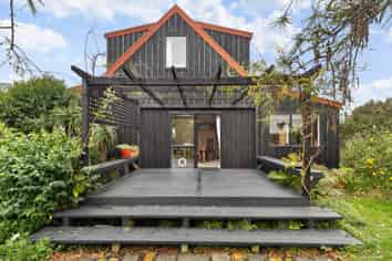 7 Puriri Road, Pukekohe