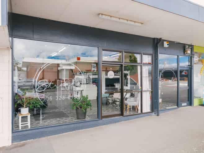 COMMERCIAL INVESTMENT - DEADLINE FOR OFFERS
