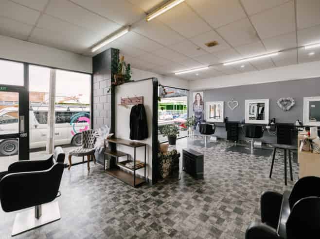 COMMERCIAL INVESTMENT - DEADLINE FOR OFFERS