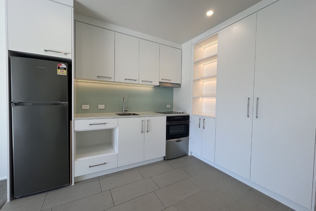 CENTRAL CITY PARKSIDE APARTMENT - UNFURNISHED - Widok 4
