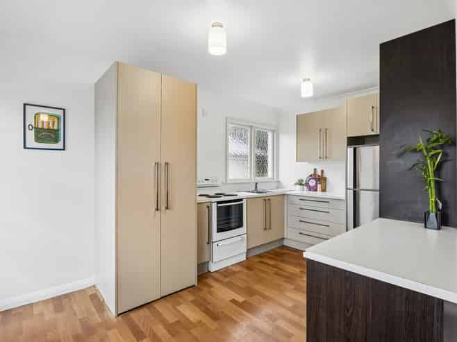 9 Peter Street, Caversham