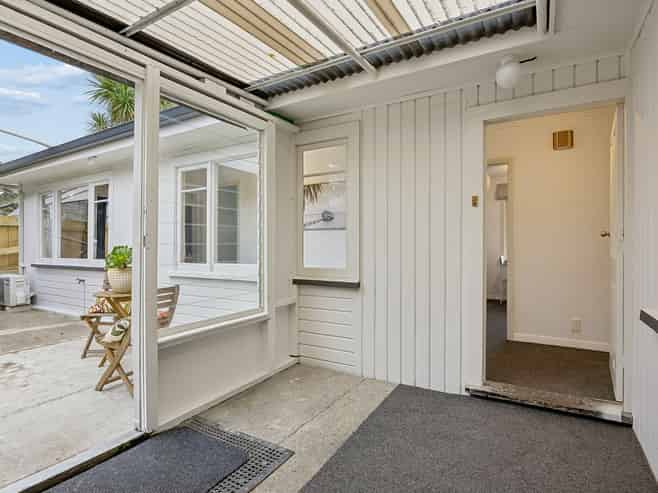 9 Peter Street, Caversham