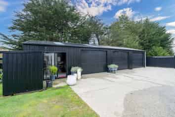 77 Richfield Drive, Waikiwi