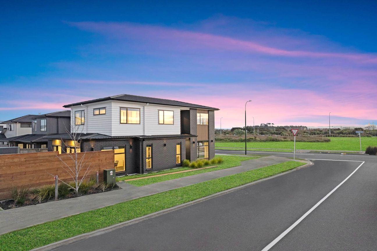 Signature Luxury Homes in Top Location! - View 2