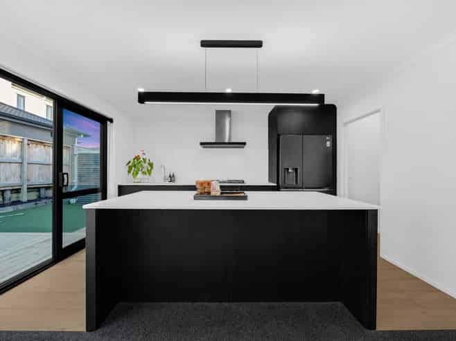 10 Olga Road, Flat Bush