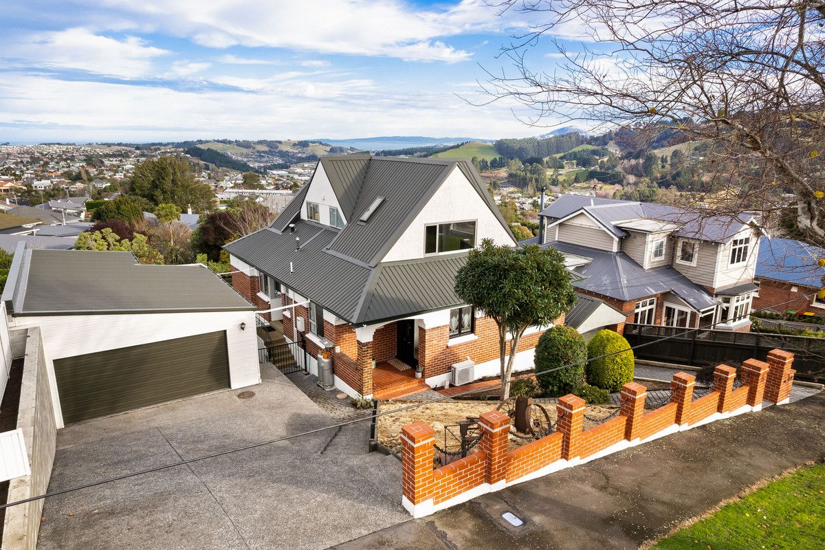 Executive Family Living in Prestigious Belleknowes, Belleknowes