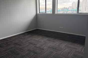 Office space in prime Hautapu location