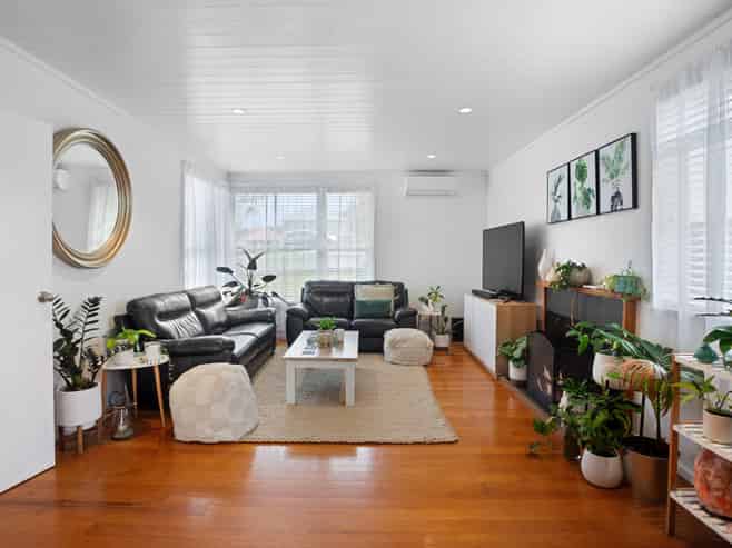 812 Mount Pleasant Road, Thames