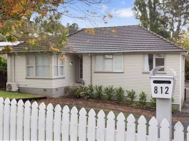 812 Mount Pleasant Road, Thames