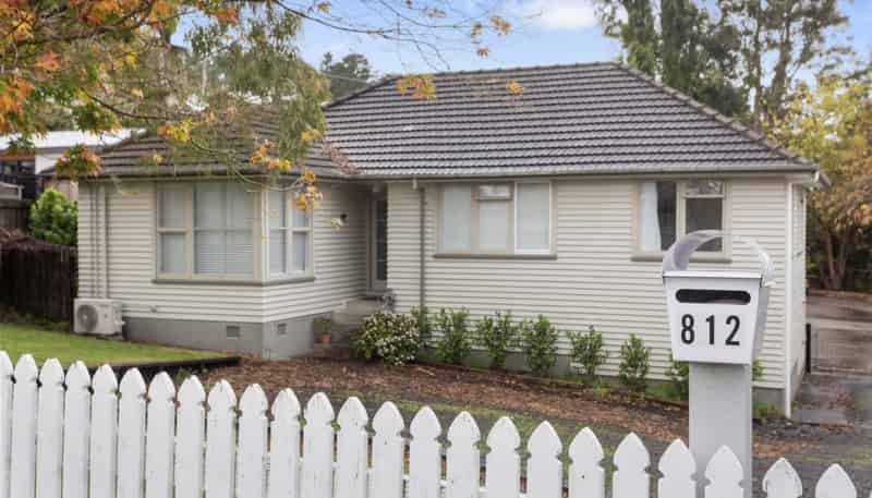812 Mount Pleasant Road, Thames