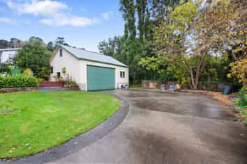 812 Mount Pleasant Road, Thames