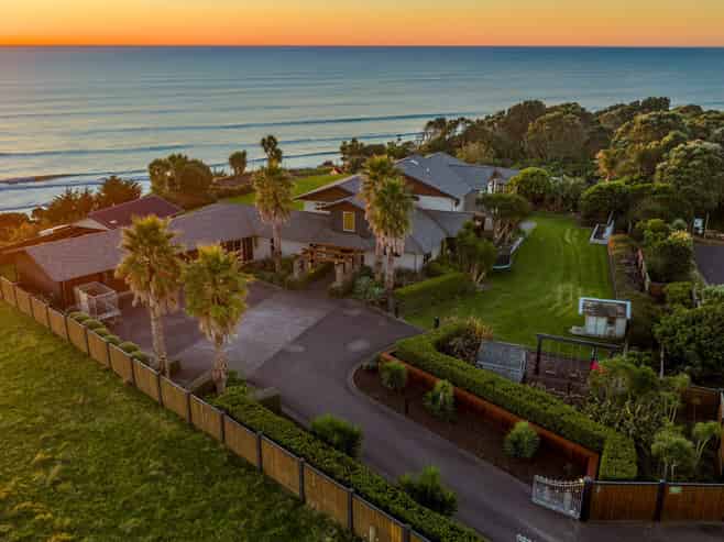 153 Waitoetoe Road, Urenui