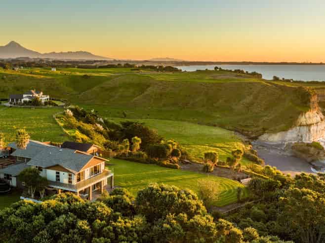 153 Waitoetoe Road, Urenui