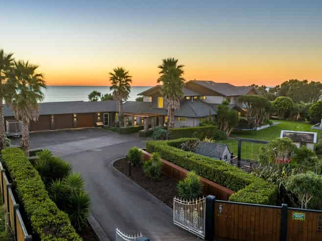 153 Waitoetoe Road, Urenui