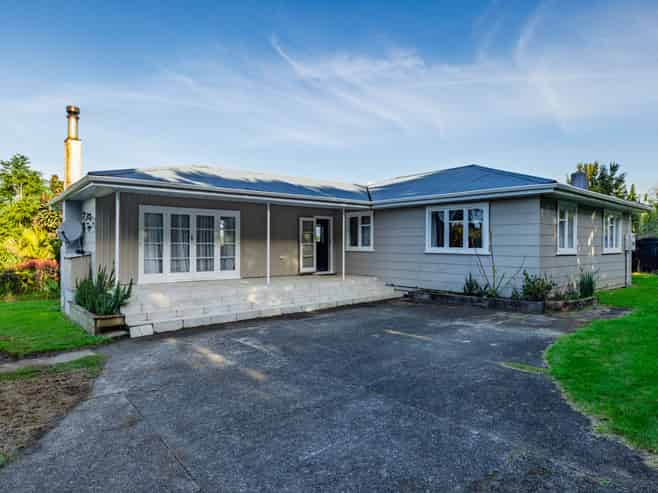 2412 State Highway 10, Waipapa