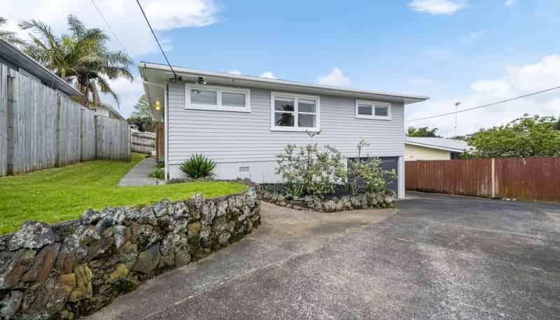 1/23 Levesque Street, Birkdale