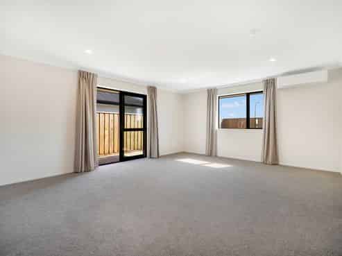31 Wilkin Road, Ravenswood