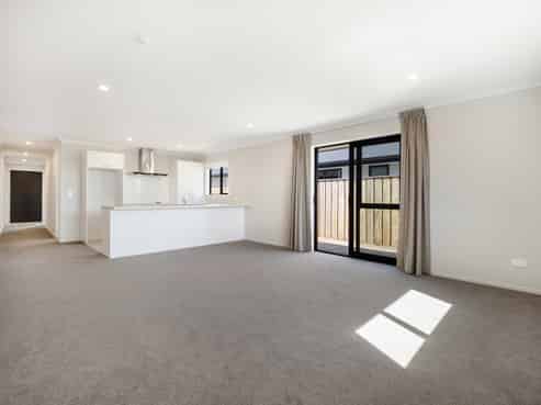 31 Wilkin Road, Ravenswood