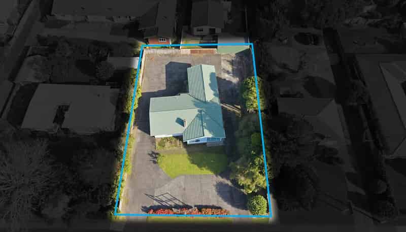  38 Lincoln Road, Henderson