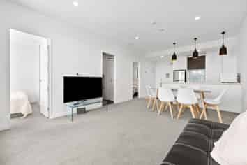 204/19 Rawene Road, Birkenhead