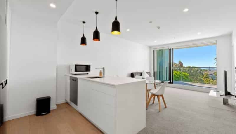 204/19 Rawene Road, Birkenhead