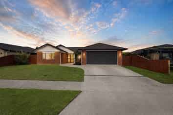 6 Vosper Close, Leamington