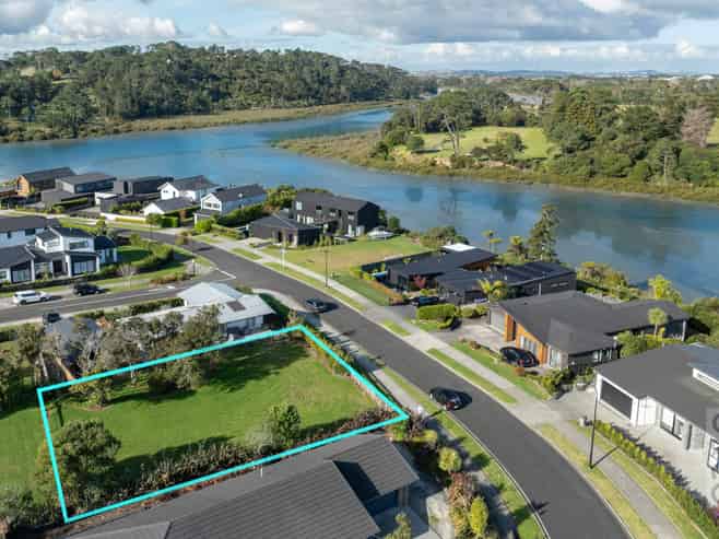 4 Kelly Road, Riverhead
