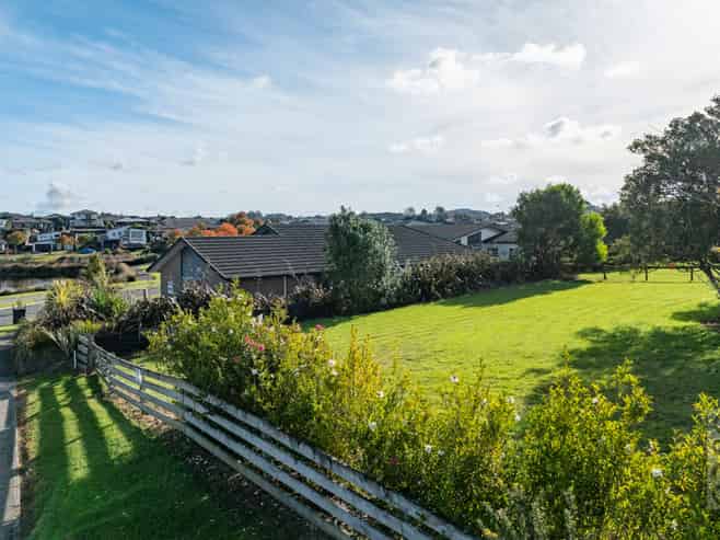 4 Kelly Road, Riverhead