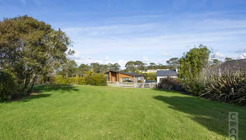 4 Kelly Road, Riverhead