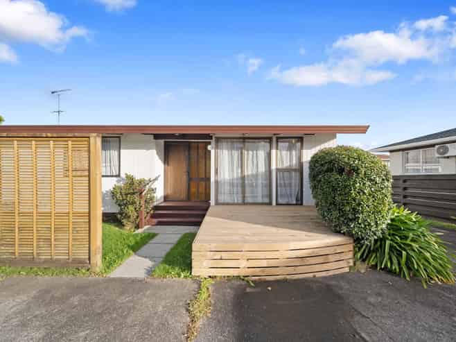 2/38 South Street, Papakura