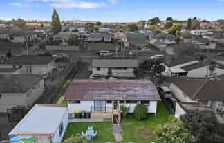 2/38 South Street, Papakura