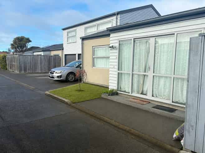 2/172 Geraldine Street, Edgeware