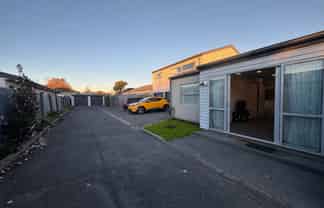 2/172 Geraldine Street, Edgeware