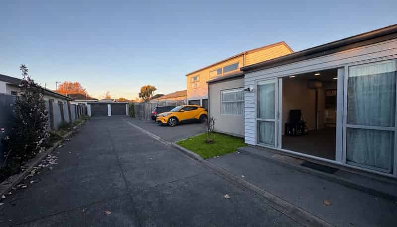 2/172 Geraldine Street, Edgeware