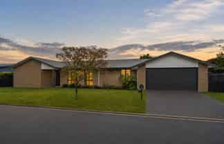 11 Oakwood Way, Papamoa Beach