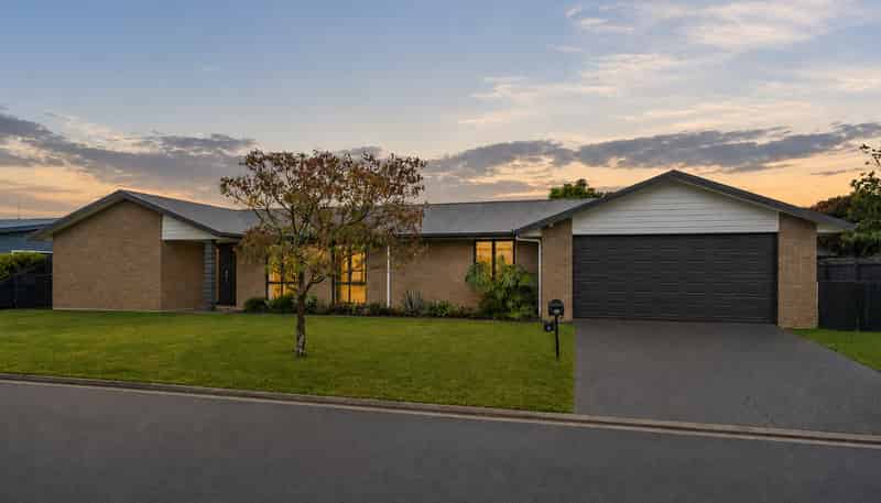 11 Oakwood Way, Papamoa Beach