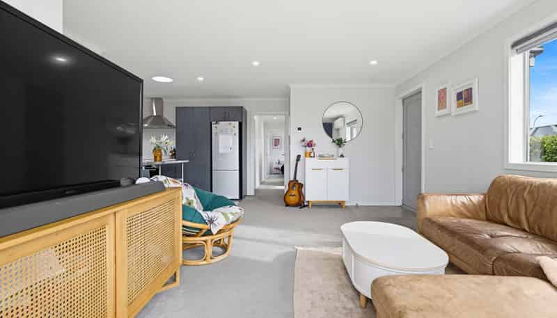 1/39 Saxbys Road, Glenview