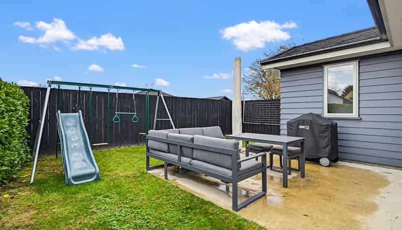 1/39 Saxbys Road, Glenview