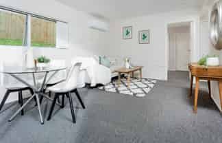 2/1 Phillipa Pl, Browns Bay