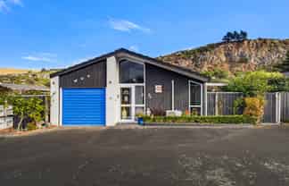 12 Raekura Place, Redcliffs