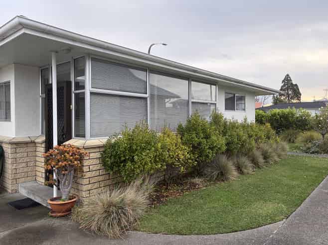 1/20 Latham Street, Napier South