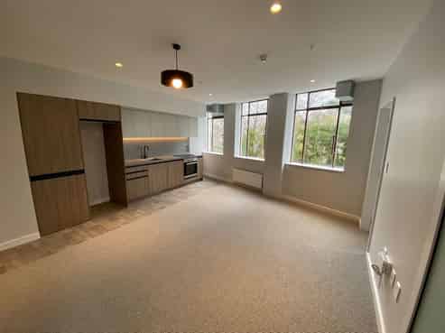 202/14 Laings Road, Central Hutt