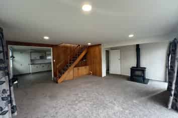 13 Amun Place, Pomare