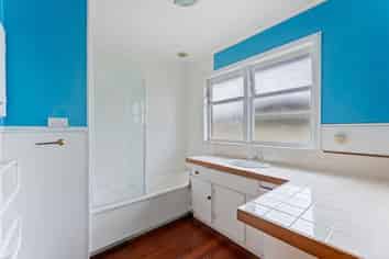 4247 Great North Road, Glendene