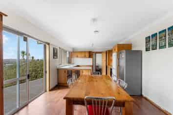 4247 Great North Road, Glendene