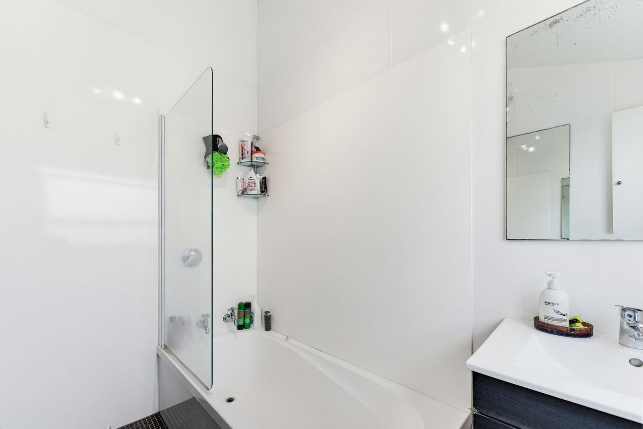 Room to Add Value in Gleniti! - Widok 6