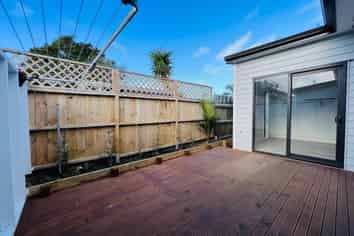 82D Eversleigh Road, Belmont