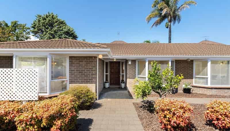 21 Highwic Avenue, Epsom