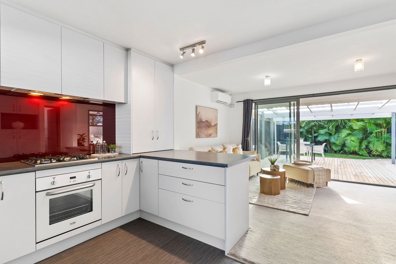 Sunny, Secure and Immaculately Presented - Aanzicht 4