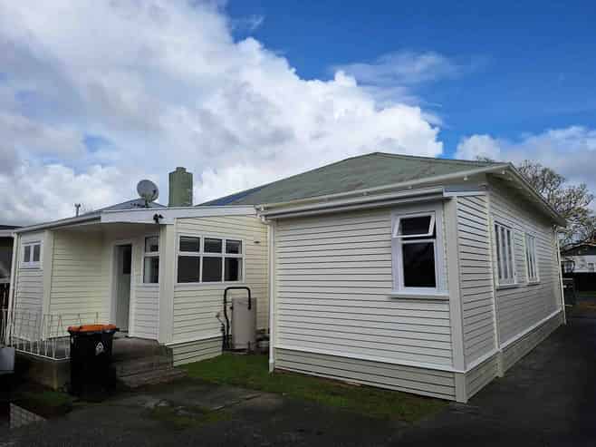 21 Worcester Street, West End
